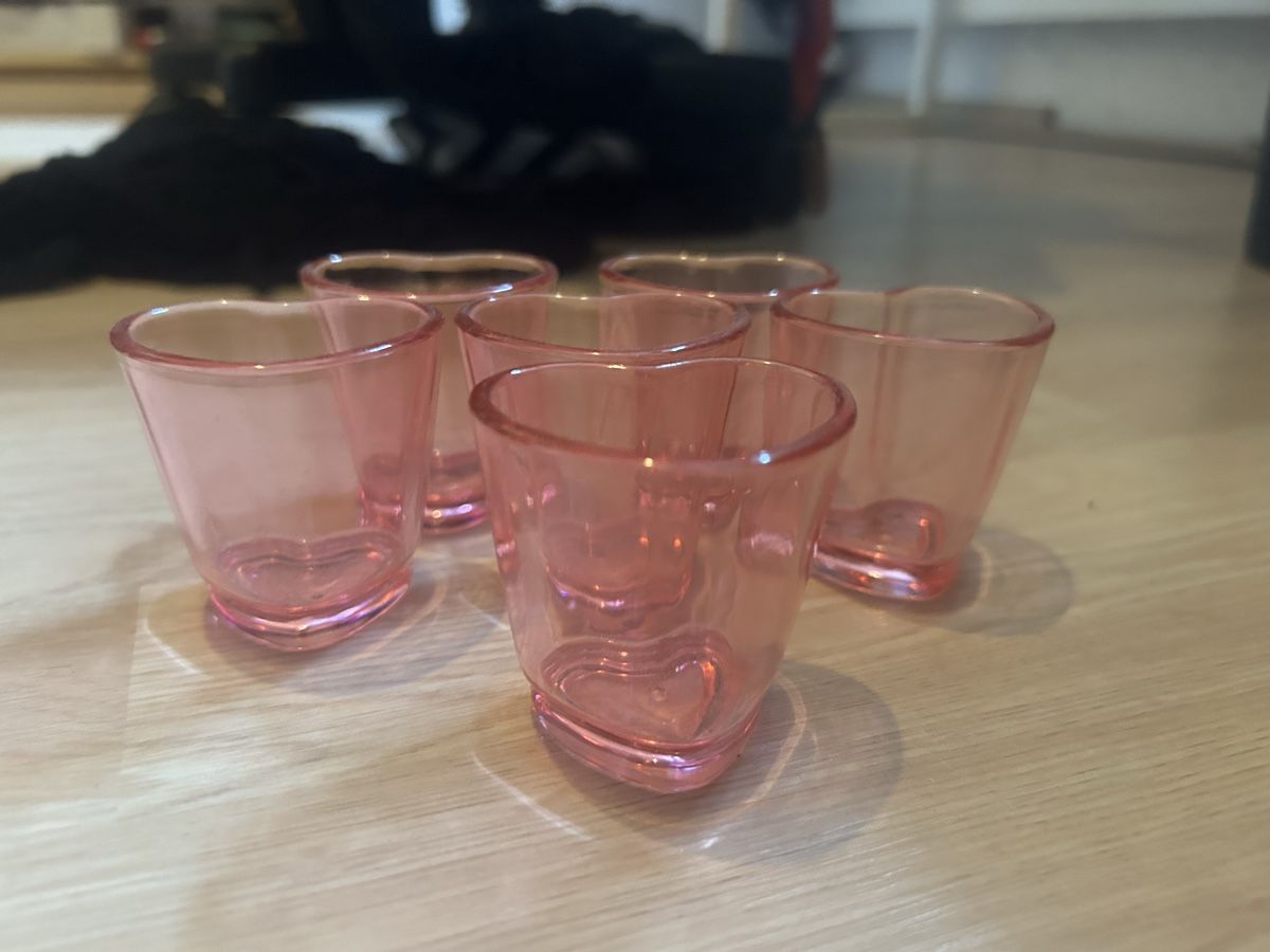 Tutte le decorazioni: 6 Herzförmige Gläser, rosa – Nuovo (secondo la descrizione) da Aesch BL venduto da nor_57cz 1