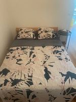 Lit en pin + matelas à ressorts IKEA