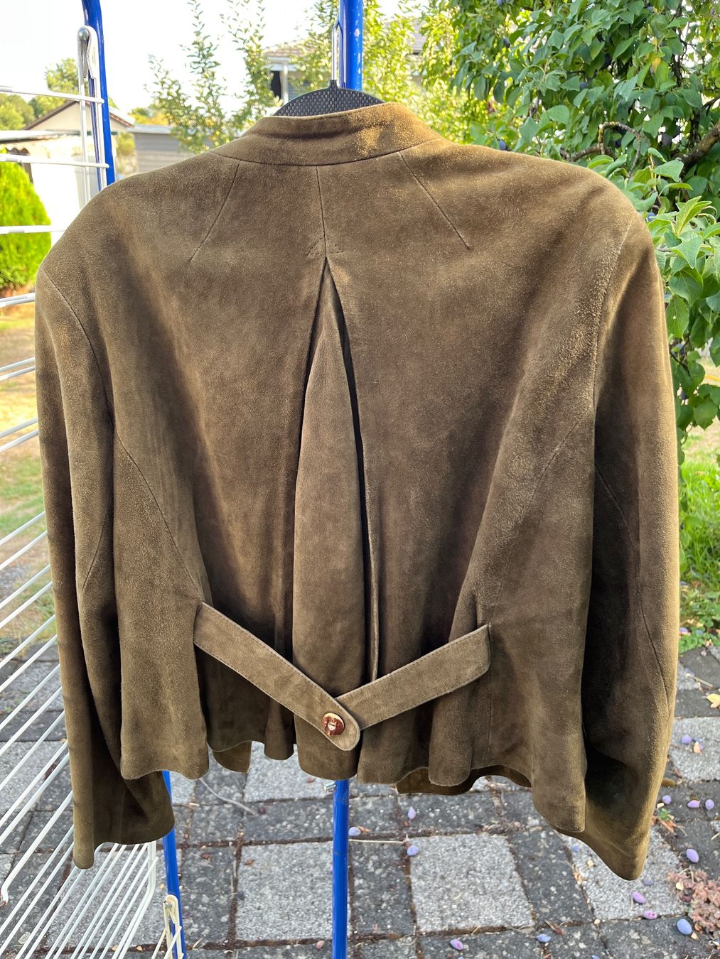 Vestiti: Dirndl mit Bluse Baumwolle und Lederjacke Grösse 40/42 – Usato da Aarberg venduto da Robwal 5