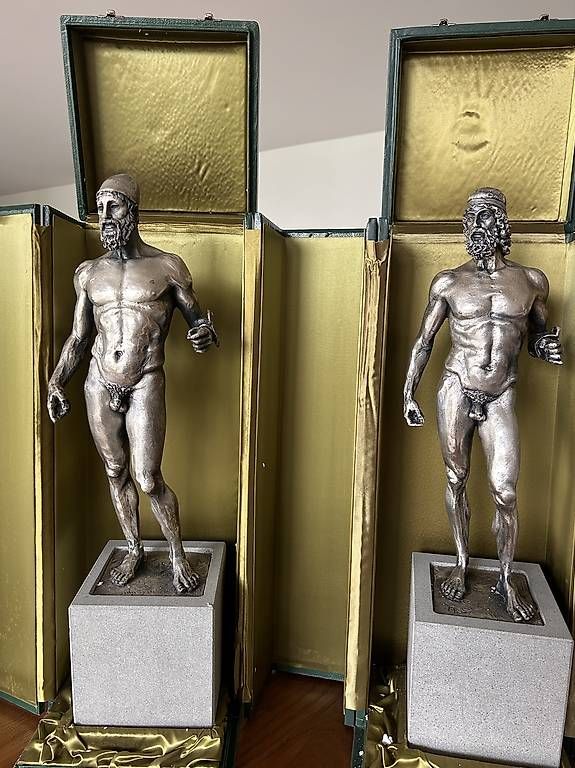 Figurines: Regalo 2 piccole statue – Neuf avec emballage d'origine à Comano par lca_d99v
