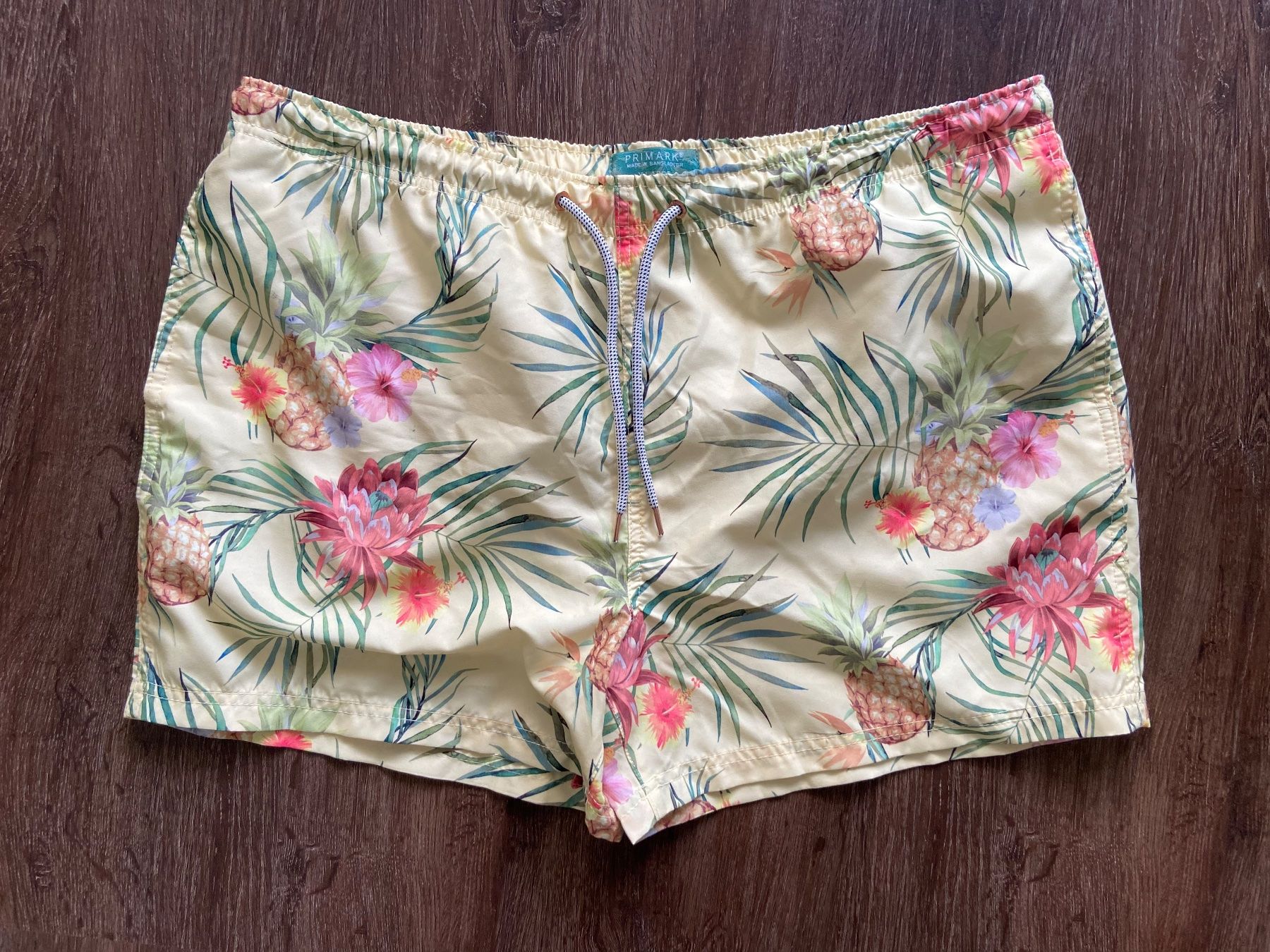 Costumi da bagno: Badehose Ananas Gr. XL – Usato da Muttenz venduto da bargain_hunter