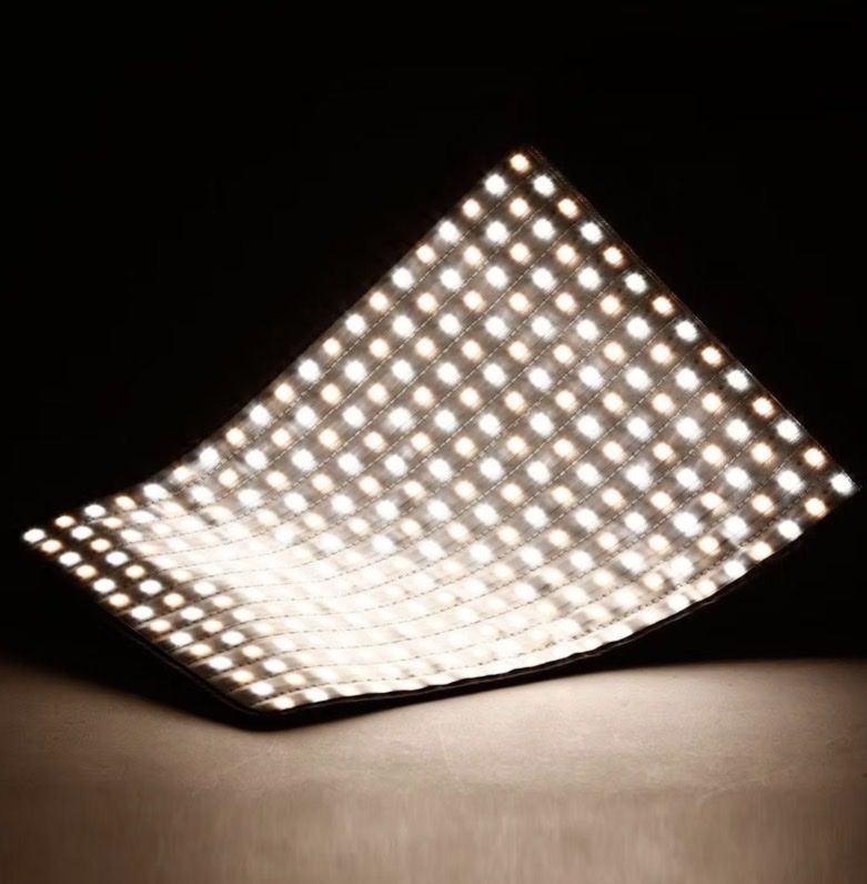 Lampes: Falcon Eyes RX-12TD Roll-Flex LED Light – Neuf avec emballage d'origine à Lausen par VIP_Collection_CH