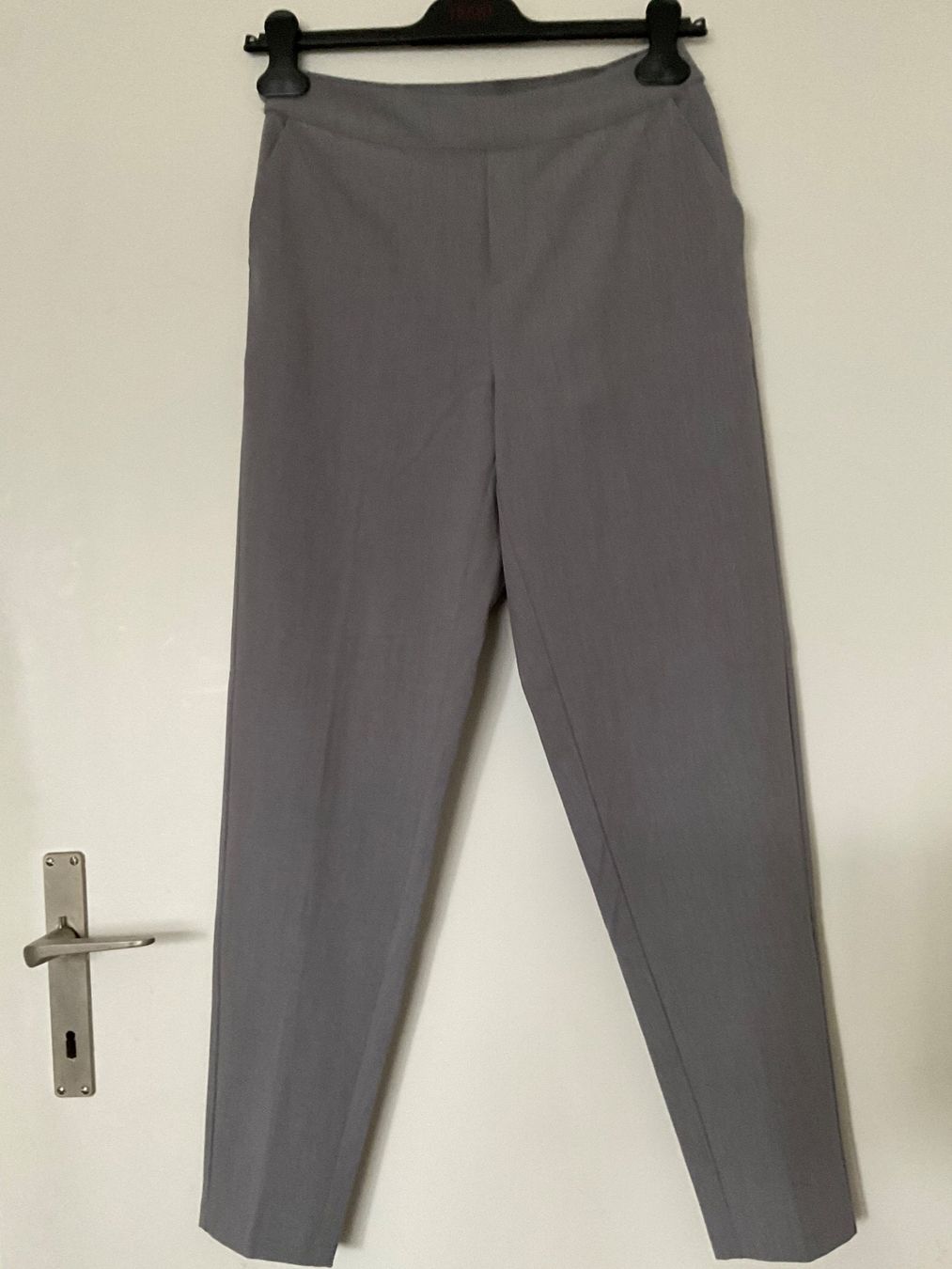 Pantaloni: Object schöne Hose Gr 34 grau – Nuovo (secondo la descrizione) da Urdorf venduto da alda02 1