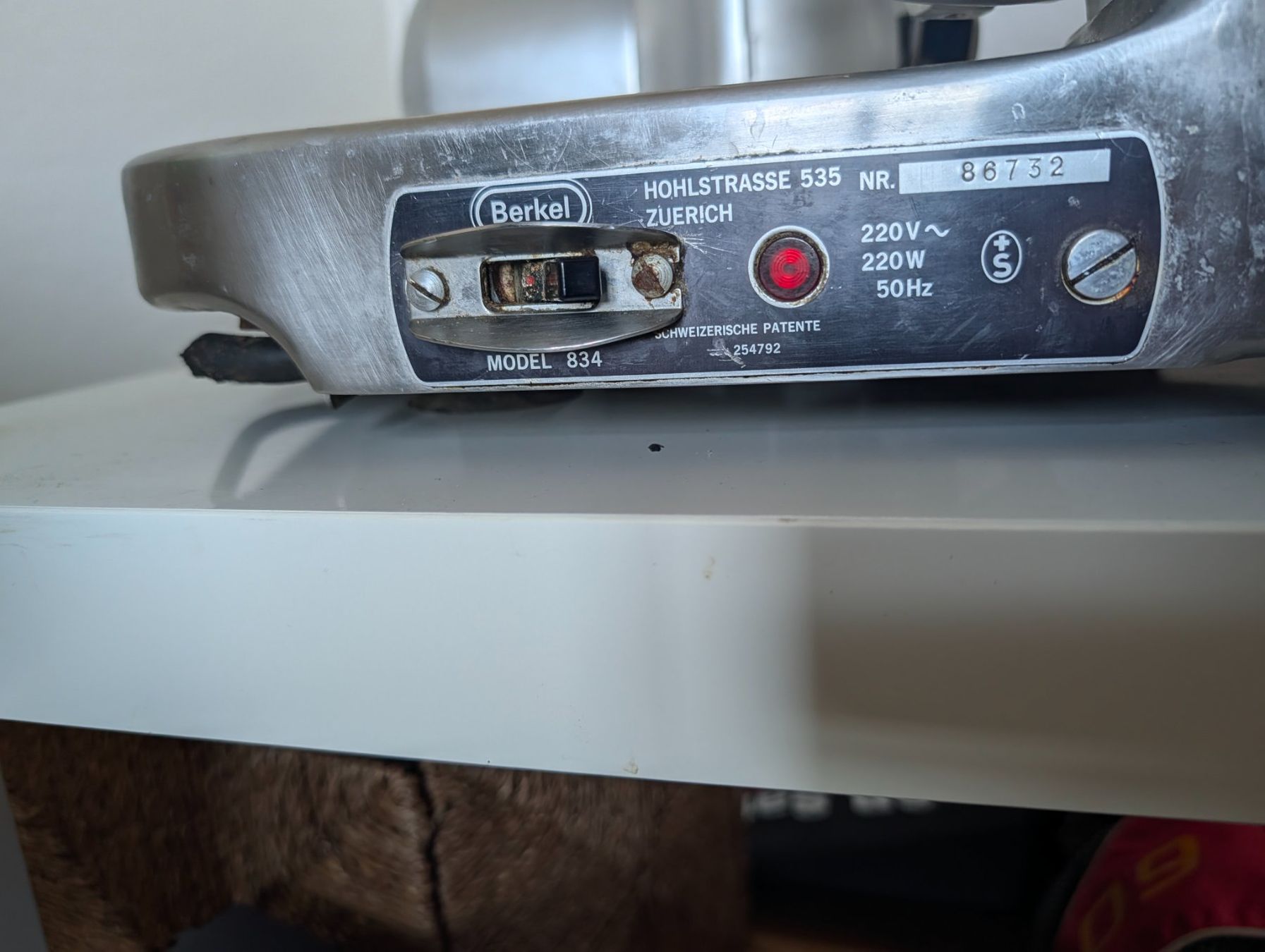 Berkel Elettrodomestici da cucina: Berkel 834 Aufschnittmaschine – Usato da Gossau SG venduto da da98ki91ne 1