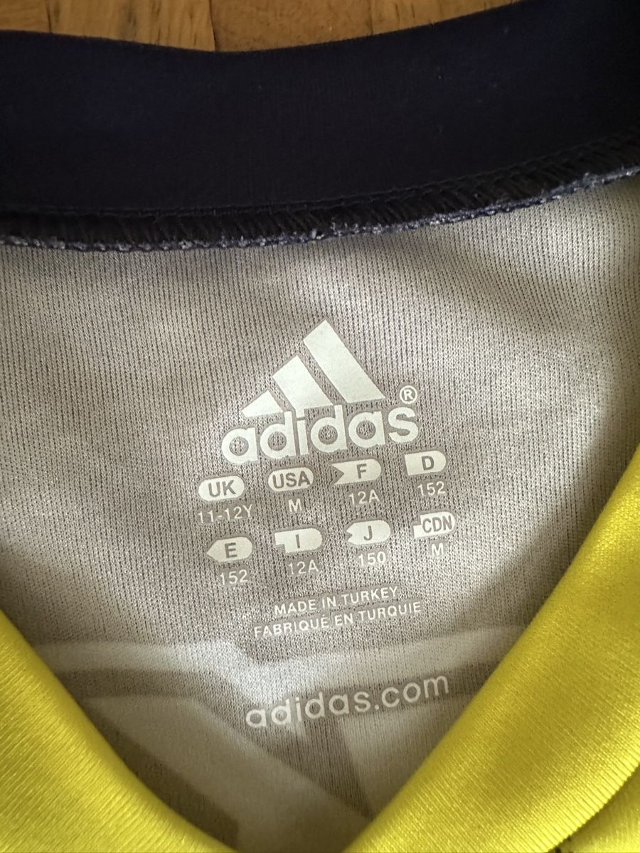 Fenerbahçe SK Scarpe, pantaloni & magliette da ginnastica: Fenerbahce Trikot Original Gr. 152 – Nuovo (secondo la descrizione) da Münchenstein venduto da egi4142 2