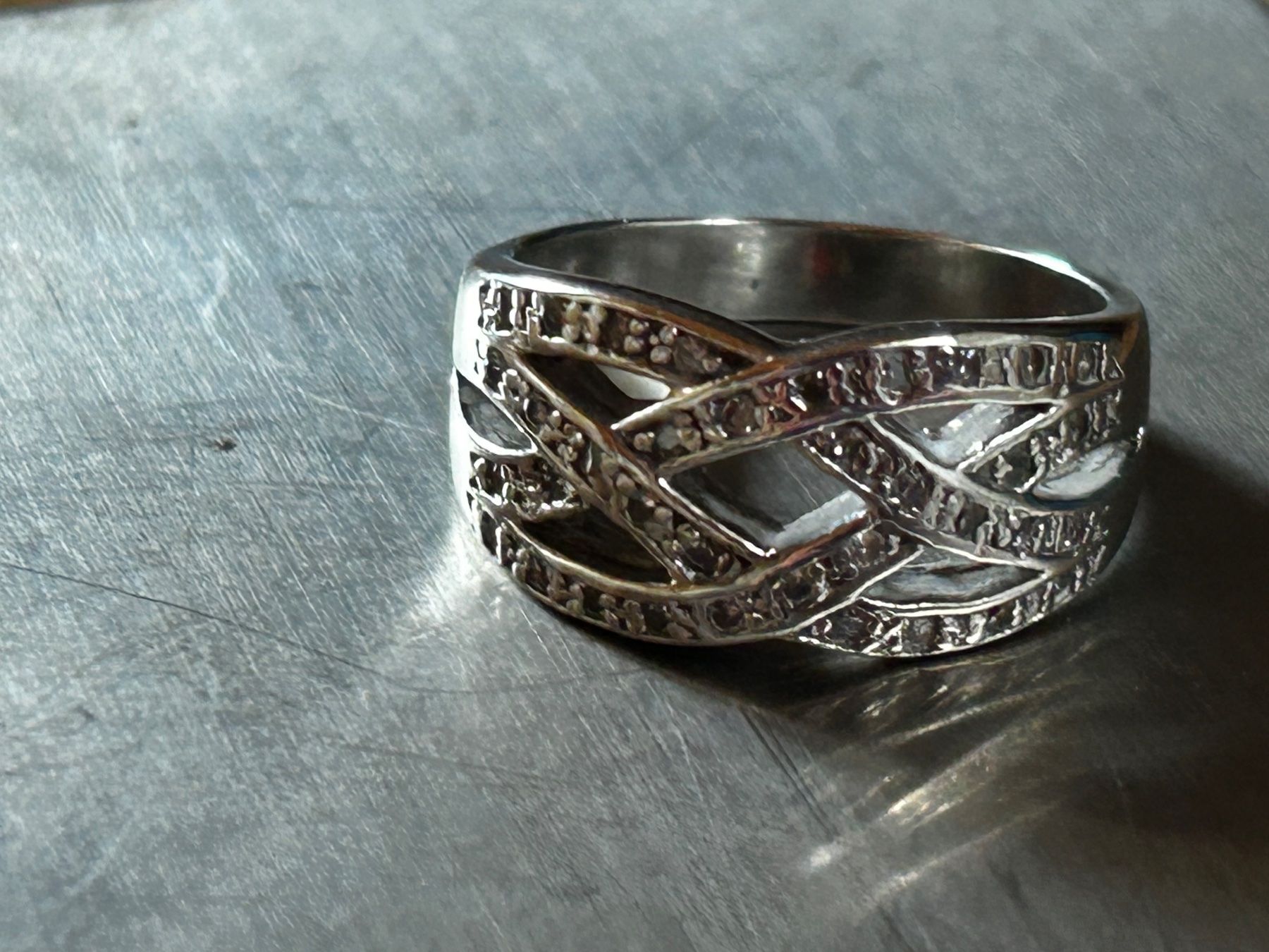 Ringe: Silberring QUEEN PARTY (58) – Gebraucht aus Dittingen von Bellevista 9