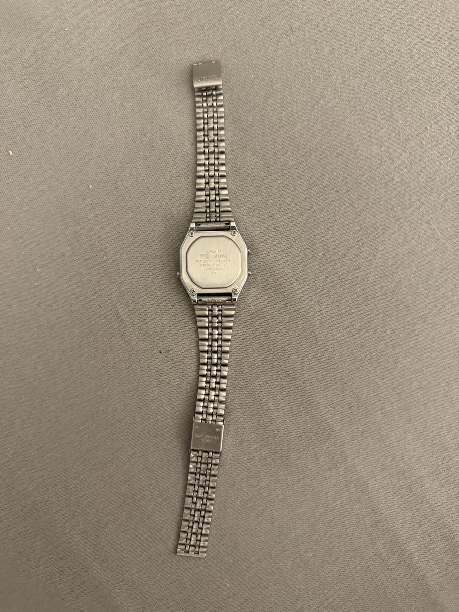 Casio Montres: Casio Damenuhr – Neuf (Voir description) à Biberist par John2853 1