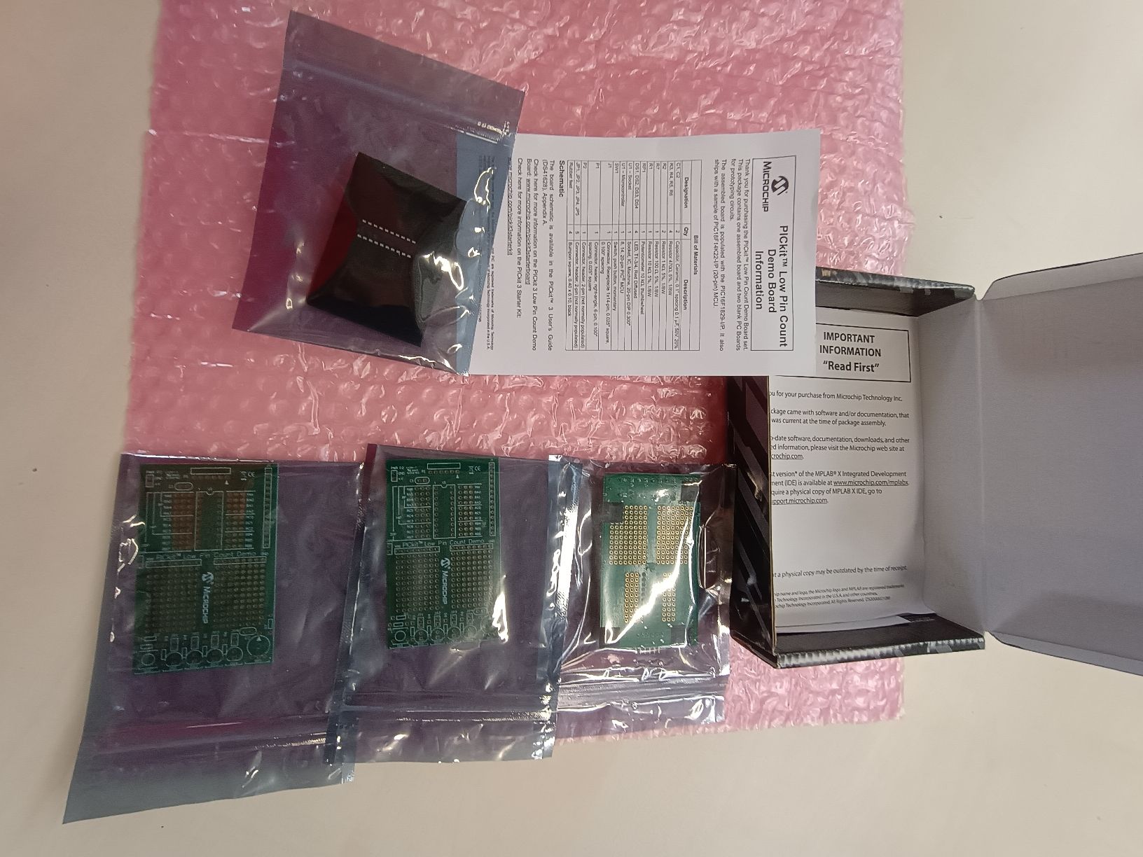 Composants électroniques: Microchip PICkit 3 Demo Board DM164130-9 Demoboard, defekt – Défectueux à Döttingen par Schlei 6