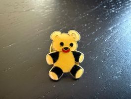 Süsser Bärli Anstecknadel - Goldfarben, Top Zustand!