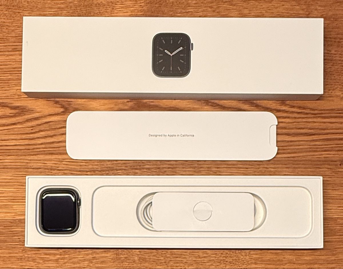 Apple Smartwatch: Apple Watch SERIES 6 – Neu (gemäss Beschreibung) aus Ueberstorf von lolozell 1