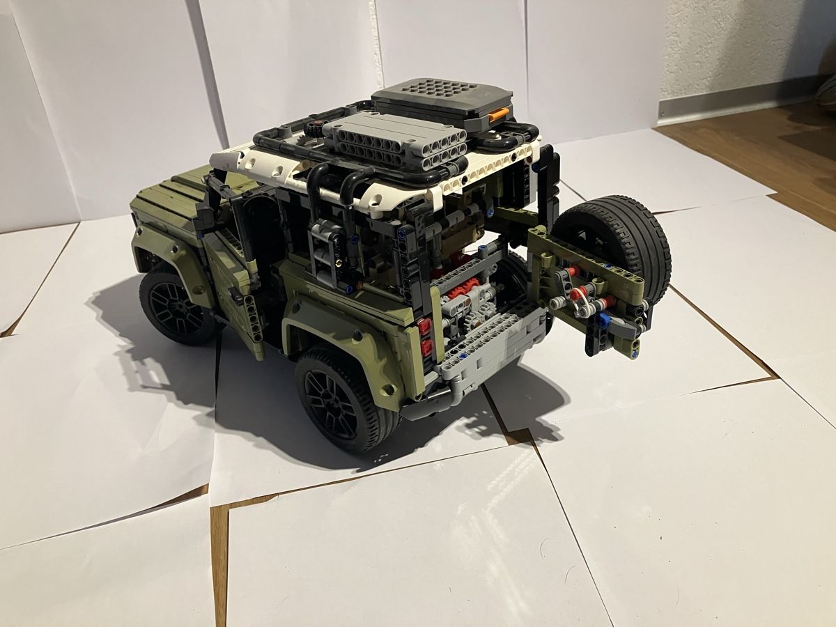 Lego Jeux de construction: Lego technic land rover devender42110 ohne Sticker  – D'occasion à Oberbütschel par cheuae 8