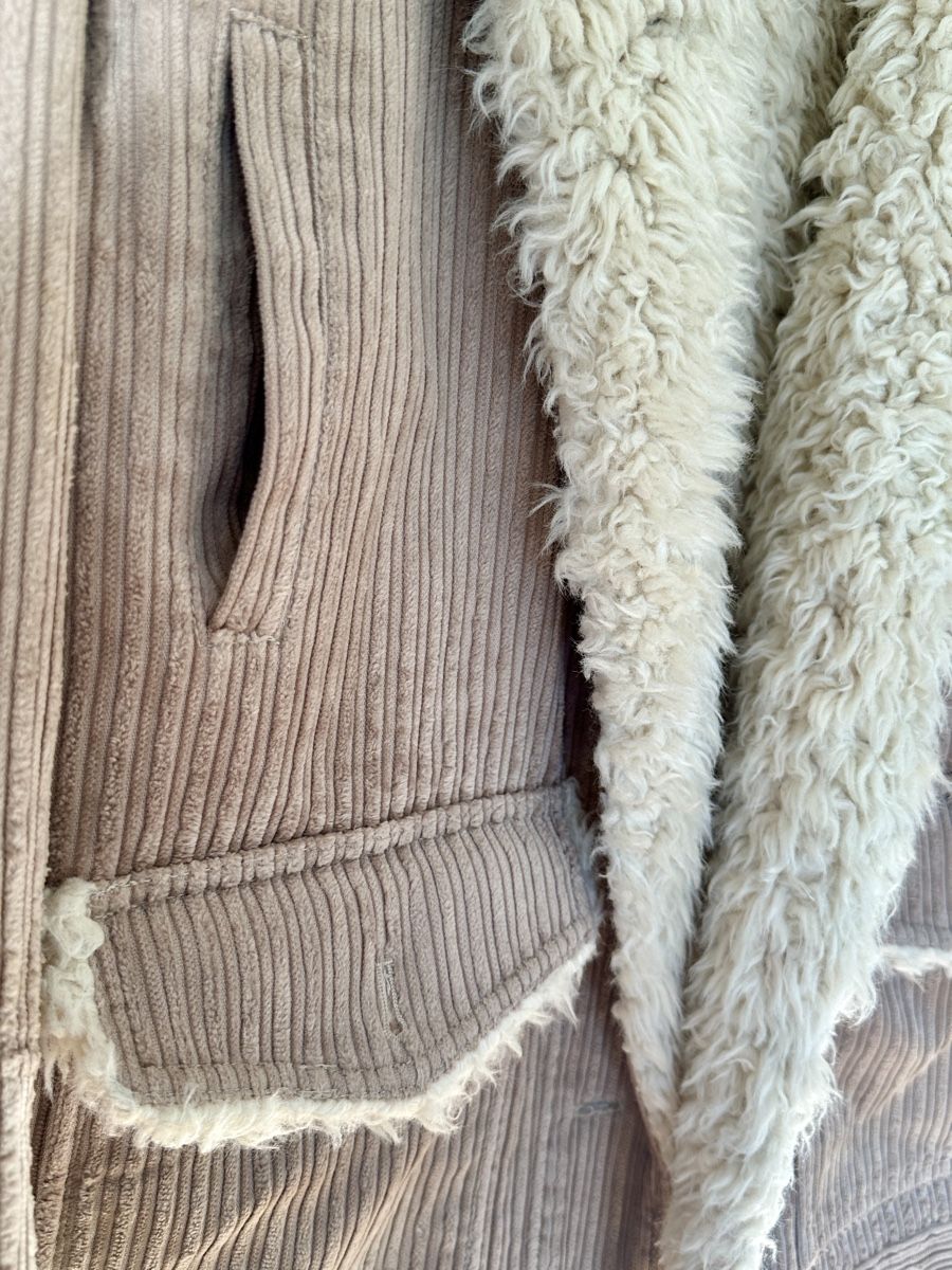H&M Giacche: CordJacke mit Teddyfutter Damen – Usato da Sion venduto da b2c1cat 3