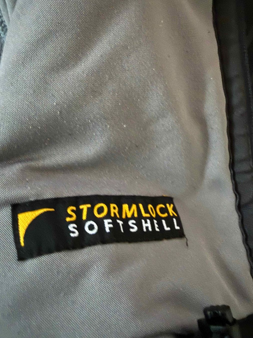 Jack Wolfskin Giacche: Jack Wolfskin Damen Softshell Grösse M dunkelgrau – Usato da Sempach venduto da alsas 4