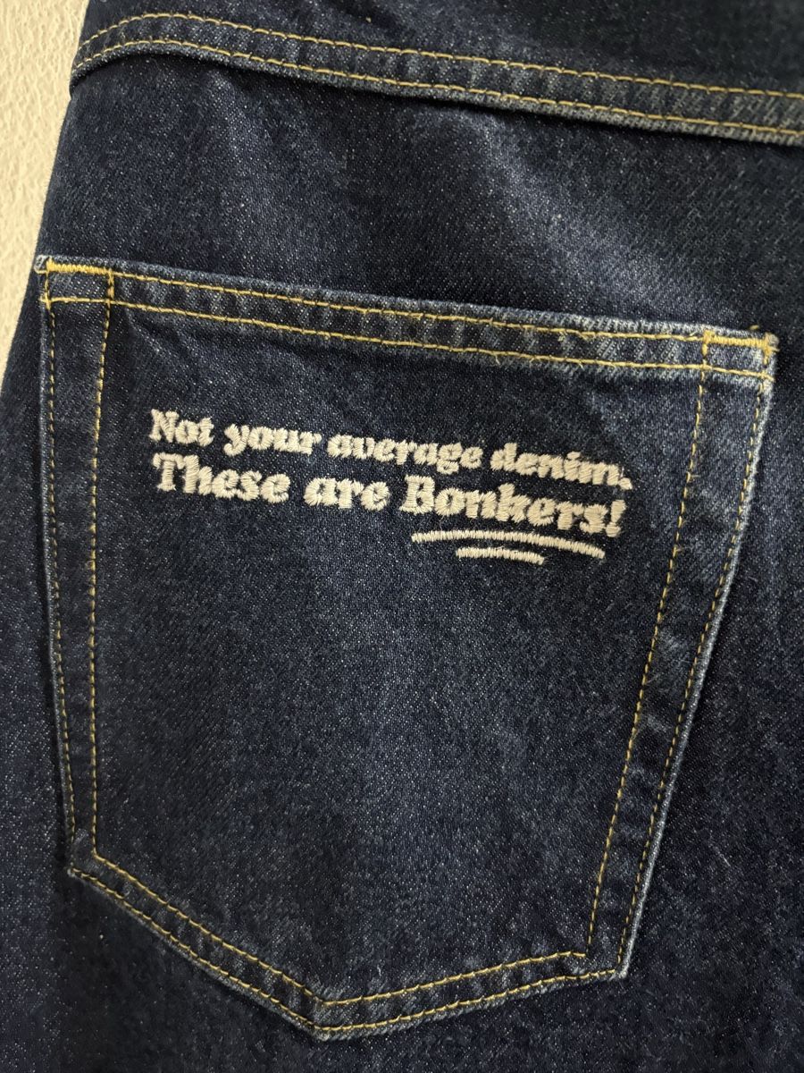 Jeans: Jean Protect Taille S brodé bon état – Usato da Vétroz venduto da eli_fc2s 6