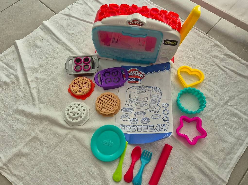 Pâte à modeler: Play doh Backen – D'occasion à Galgenen par Nsc32