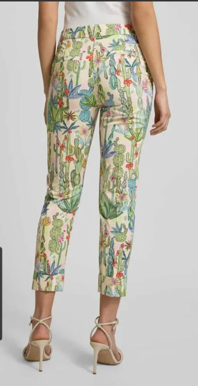 Marc Cain Jeans: MARCCAIN Damen Hose N4 Blumenmuster – D'occasion à Cham par elselieschen 3