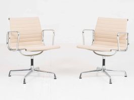 Vitra EA 108 Bürostuhl von Eames in beigem Hopsak