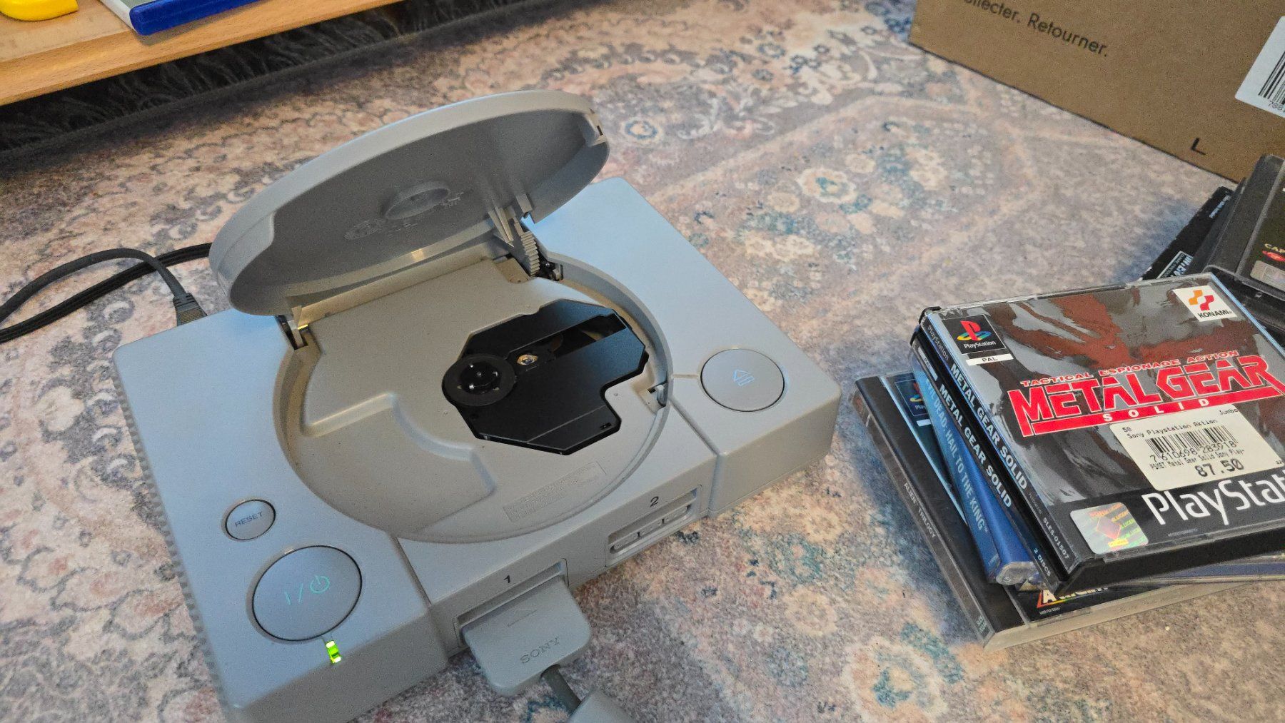 Sony Spiele: 🔥 PS1 Konsole + 8 Spiele | Metal Gear Solid | Resident Evil – Gebraucht aus Wallisellen von theblacksheep 7