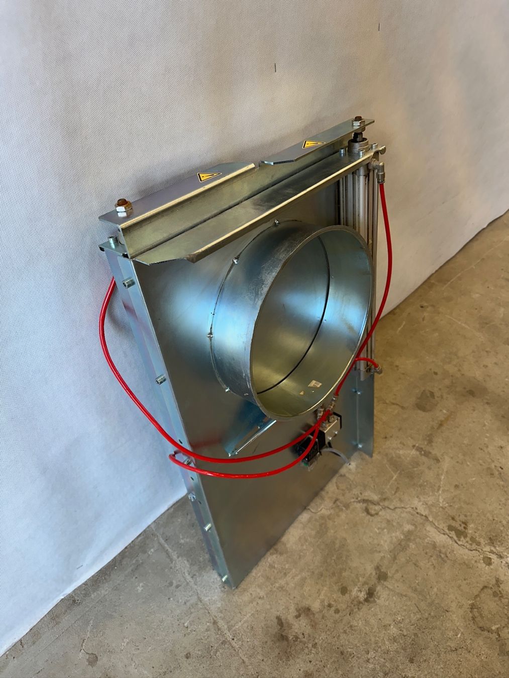 Accessori Trattori &Veicoli agricoli: Elektropneumatischer Absperrschieber – Usato da Rothrist venduto da Die_Welle 5