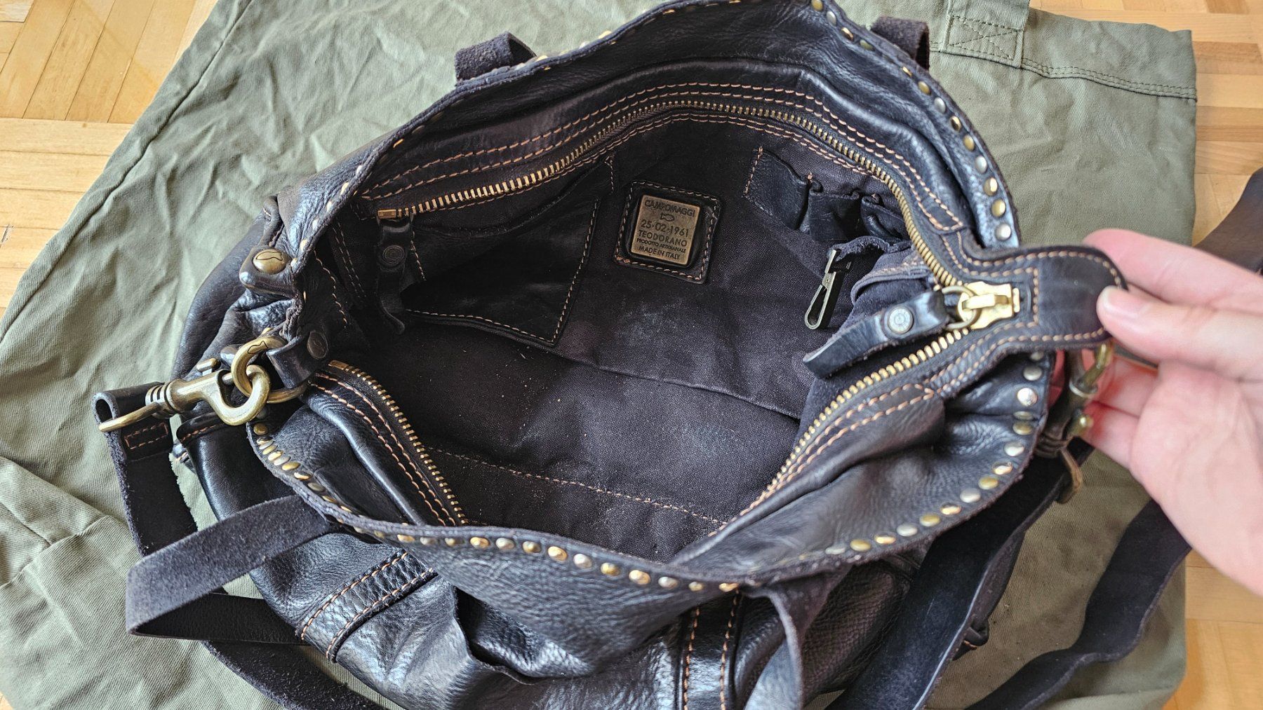 Campomaggi Borse da donna: Wenig gebrauchte Lederhandtasche CAMPOMAGGI – Usato da Sugiez venduto da Elyriah 2