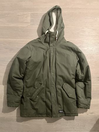 Levi‘s —Performance Thermore Winterjacke Olivgrün [Grösse M]