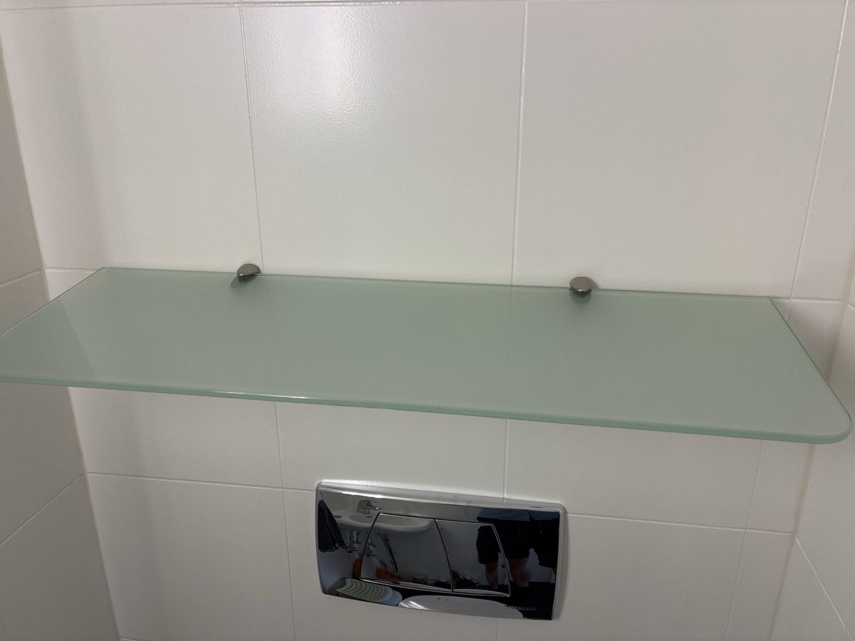 Scaffali: Ablage Glas für WC – Usato da Bonstetten venduto da zjoel