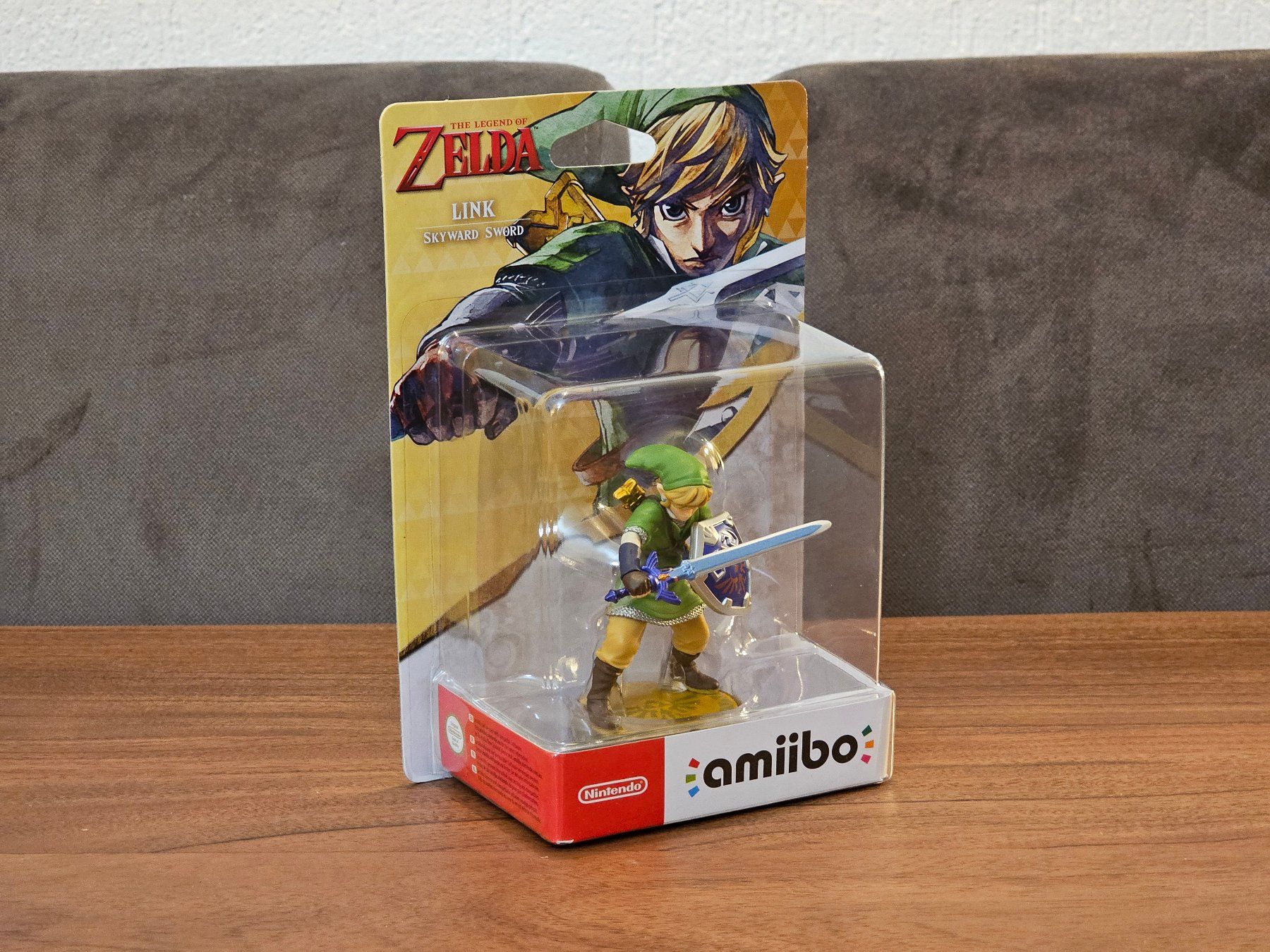 Nintendo Statuette: Zelda Skyward Sword - Link Amiibo / Neu & OVP – Nuovo e nell'imballaggio originale da Pfäffikon ZH venduto da Loewenzahn_8330
