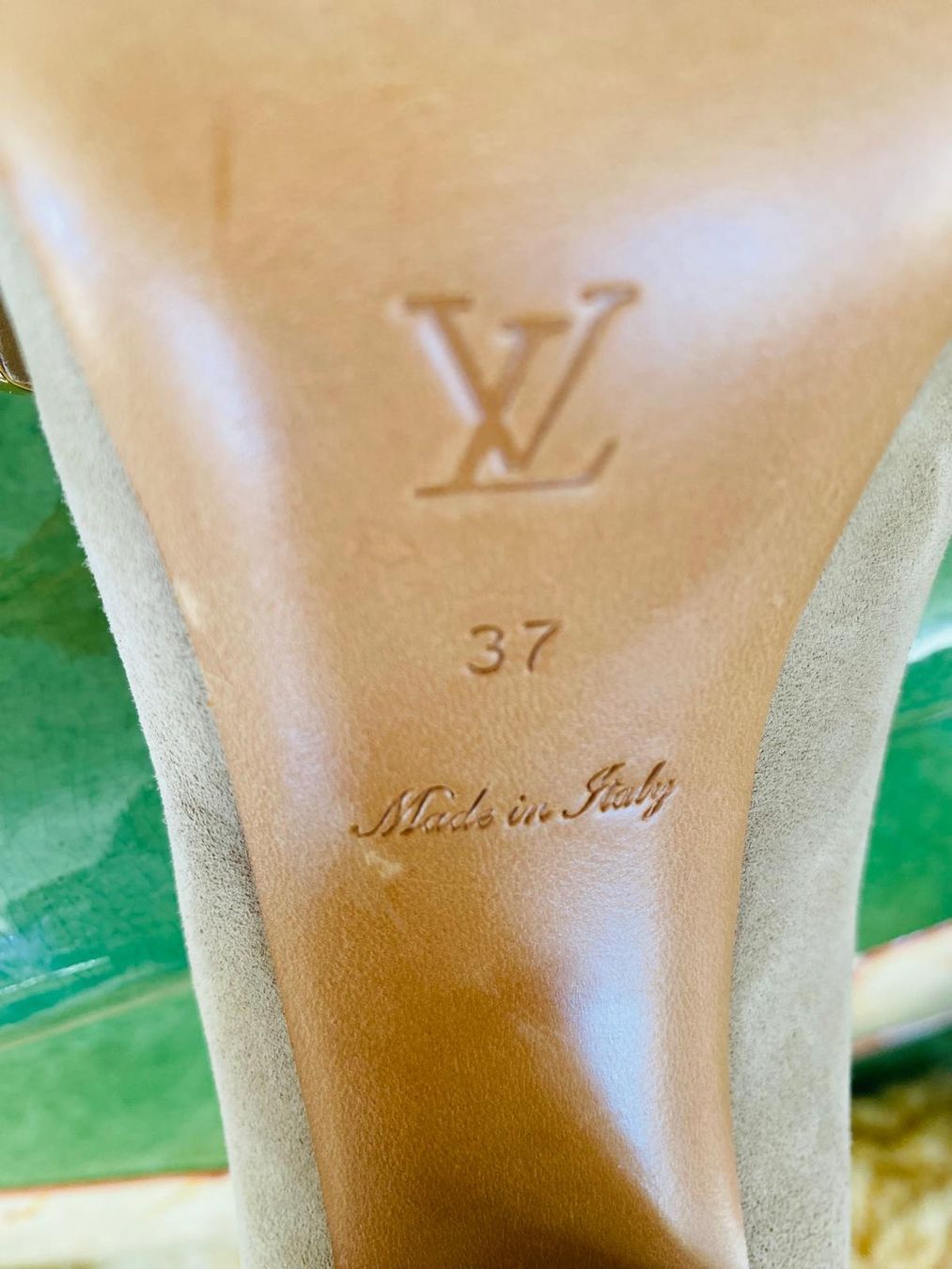 Louis Vuitton Scarpe da donna: Louis Vuitton beige Pump in Grösse 37 – Nuovo (secondo la descrizione) da Brione s. Minusio venduto da batwoman3 3