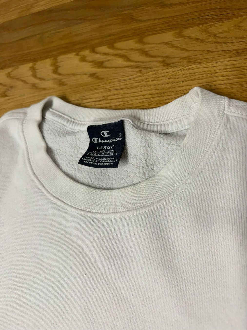 Maglioni & Felpe: Champion Sweater – Usato da Churwalden venduto da vin_mc2c 2