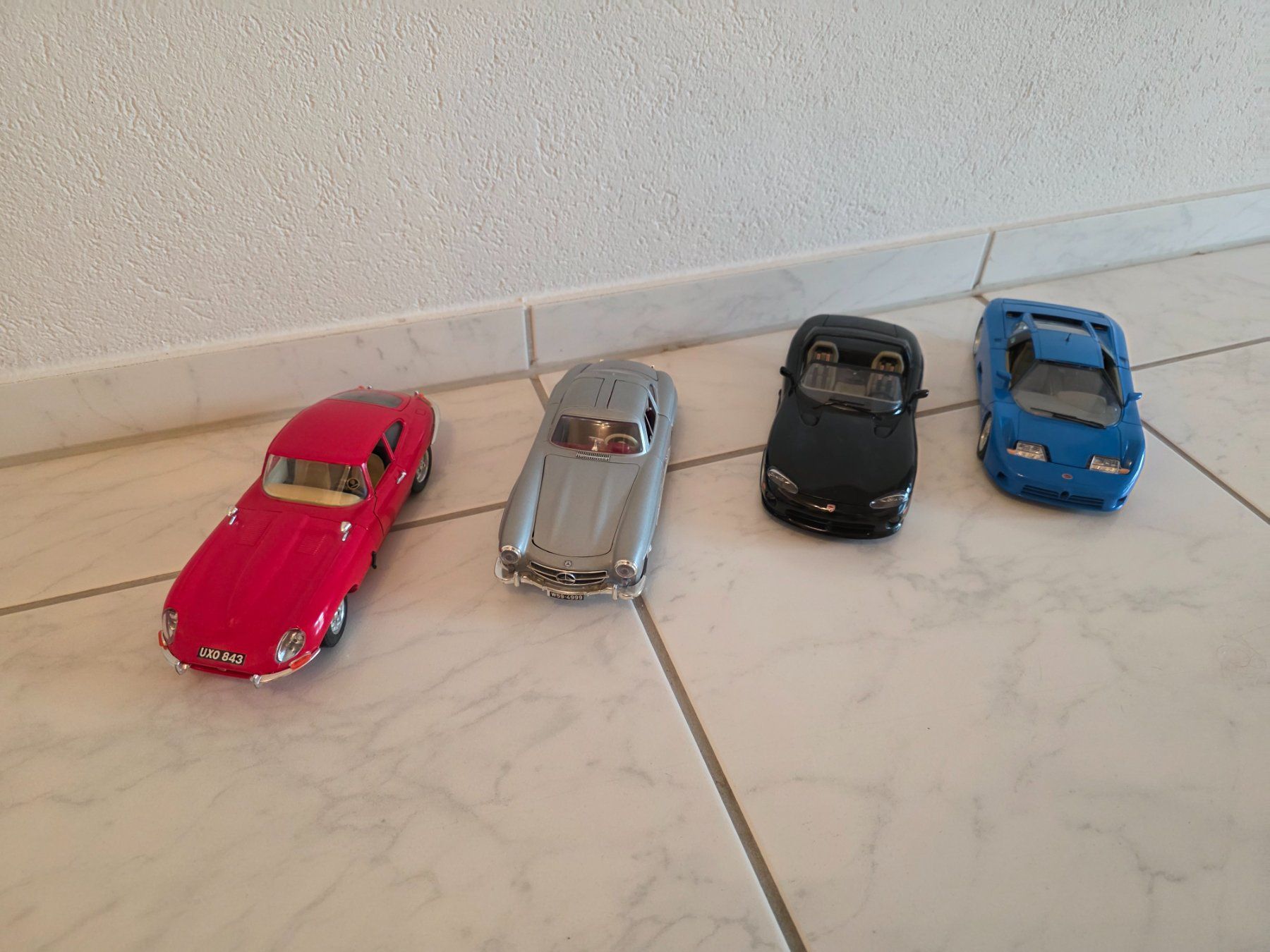 Bugatti Modellautos: Bburago Modelle (1:18) – Gebraucht aus Tagelswangen von rog_vv7y 1