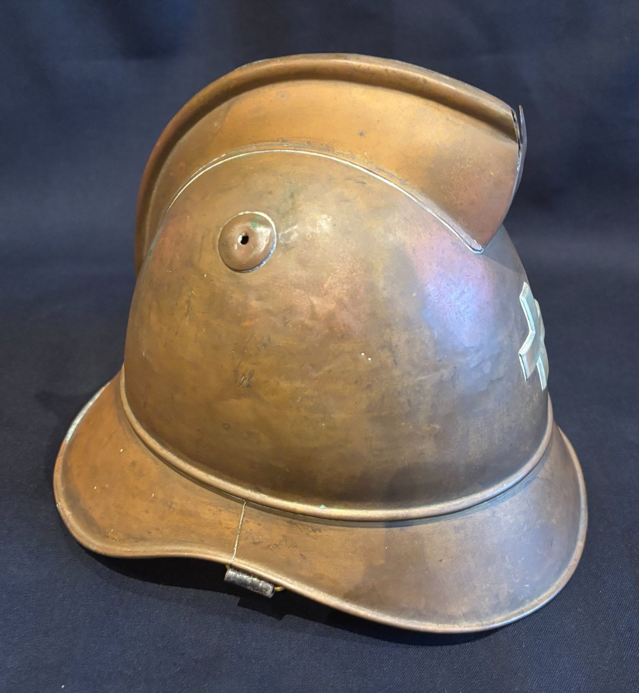 Pompieri: Antiker Feuerwehrhelm mit Schweizer Kreuz – Usato da Bern venduto da Chraebu2 3