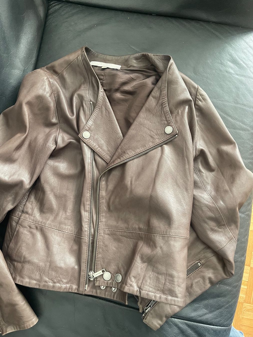 Vestes: Tiger Lederjacke – D'occasion à Hinterkappelen par lid_9h7j 1