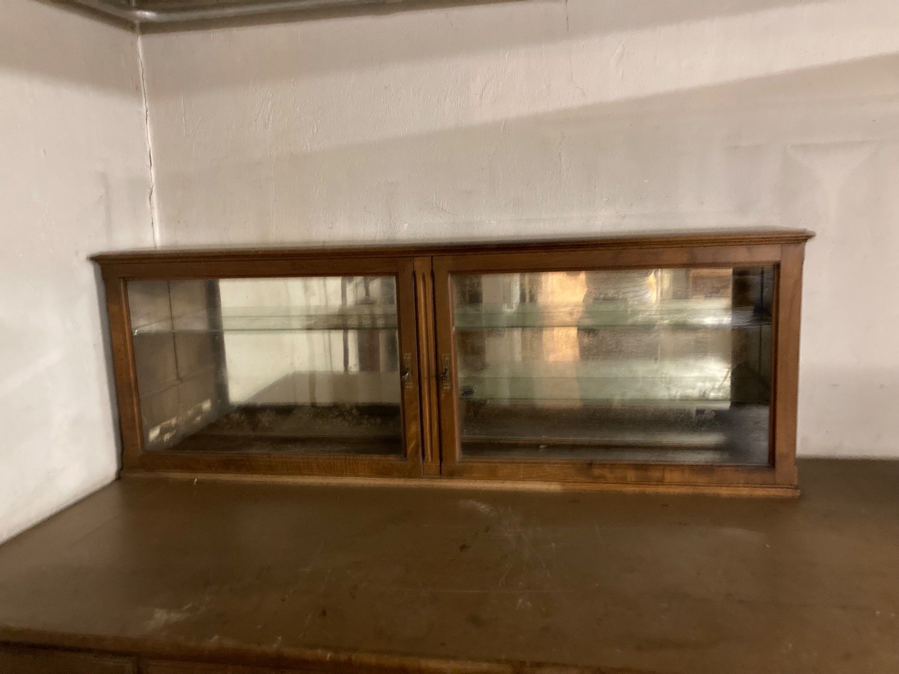Vetrine: Glasvitrine aus Holz – Usato da Neuenhof venduto da mar_ft5b