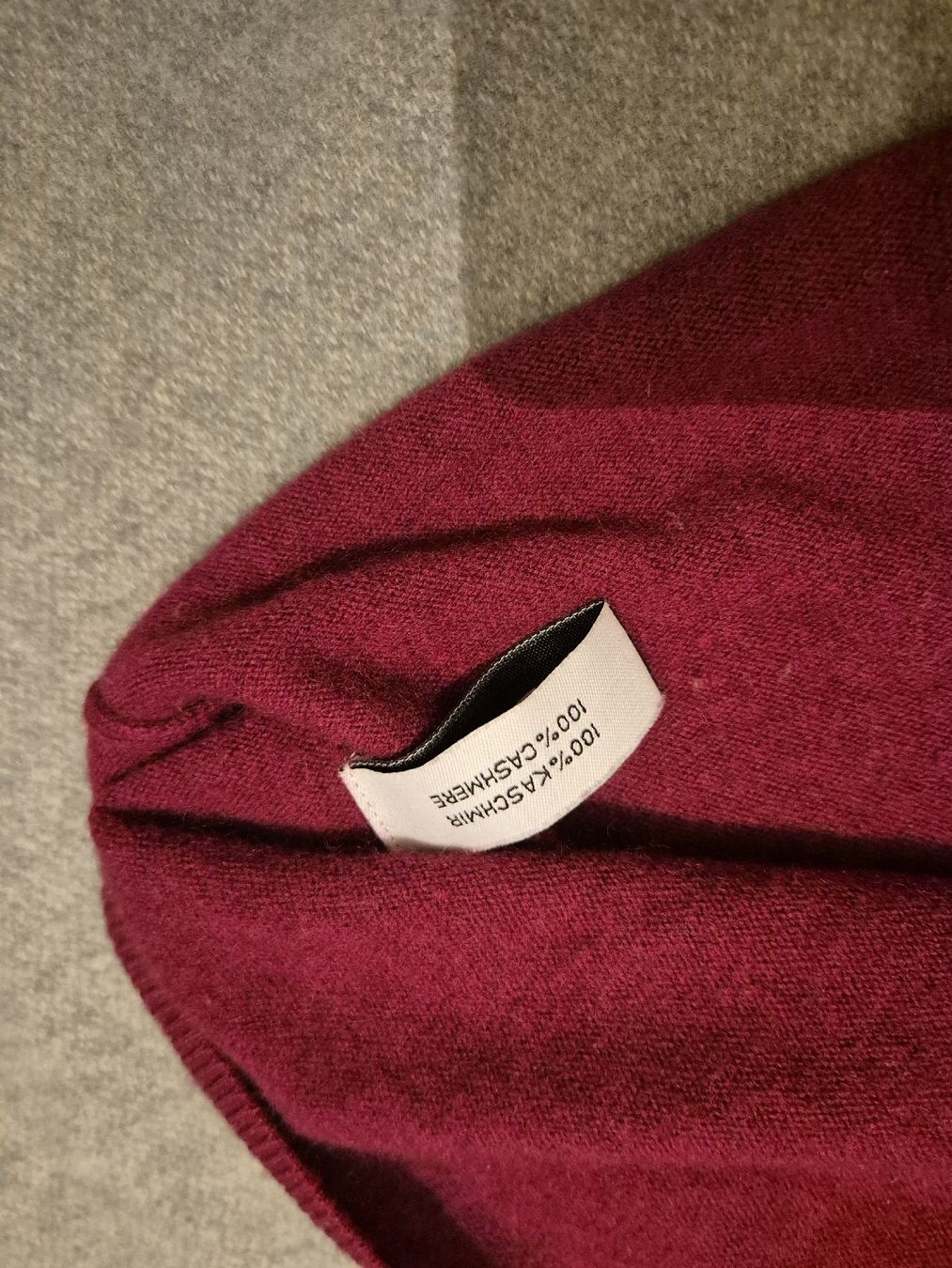 Paul Kehl Maglioni & Felpe: Bordeaux roter Kaschmir Pullover, Grösse XL - Winter Hit! – Nuovo (secondo la descrizione) da Herrliberg venduto da SELENONAUTKA 2