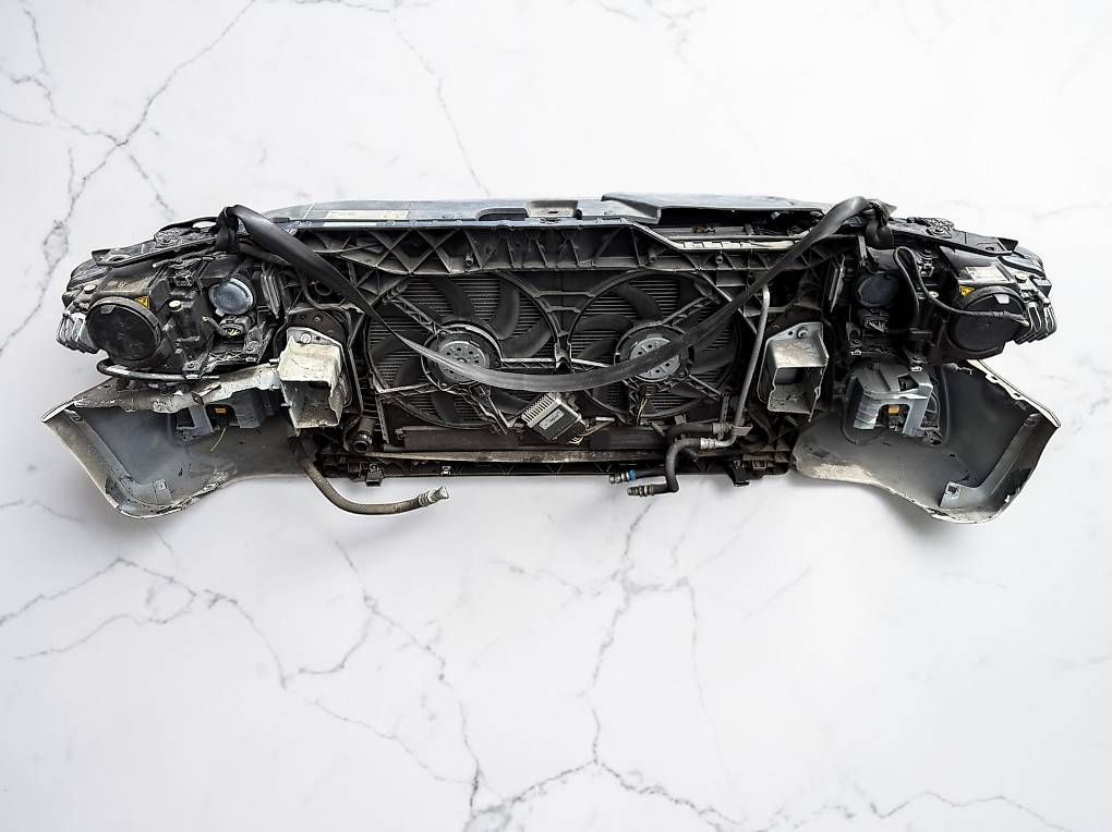 Tutti pezzi di ricambio auto: Audi A5 B8 2011 - 2016 Frontpaket – Usato da Safenwil venduto da Optimec_GmbH 1