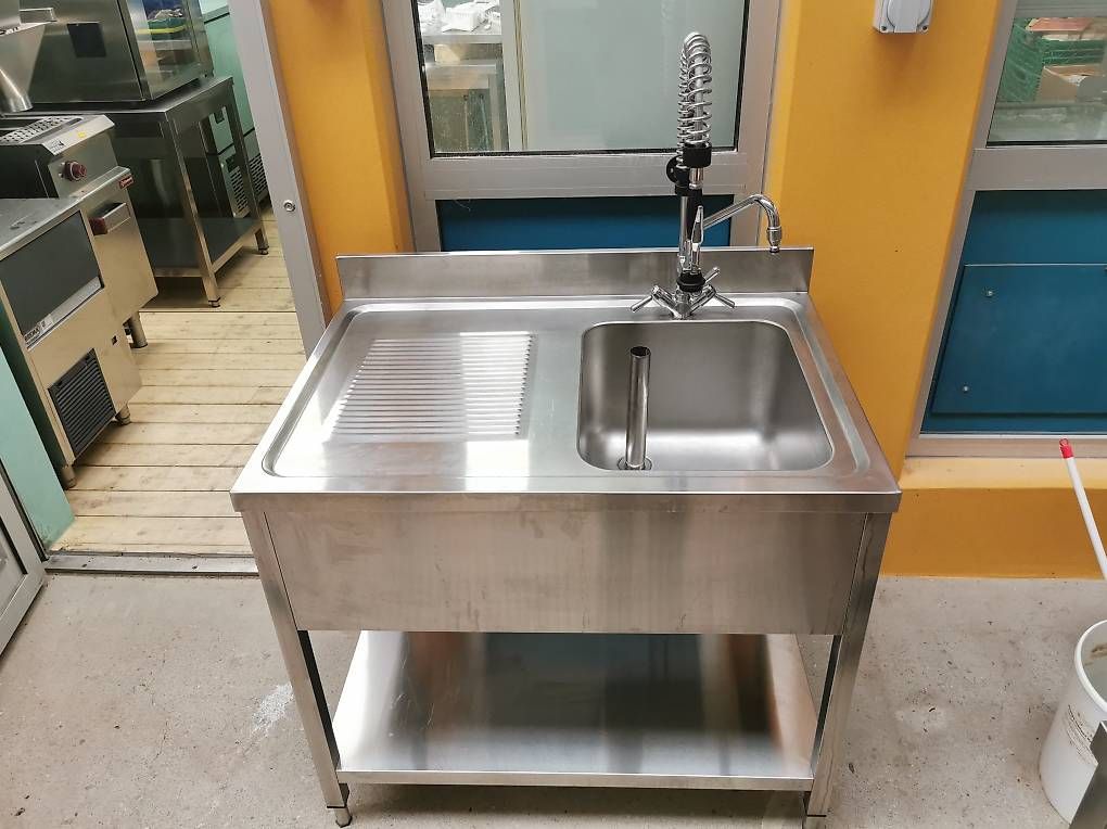 Lavabi & lavandini: Plonge un bac avec égouttoir et douchette – Usato da St-Aubin FR venduto da sme_nw6w