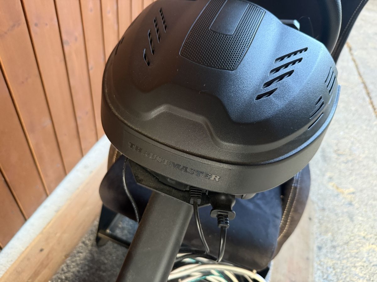 Thrustmaster Manettes: Simulator mit Sitz Thrustmaster – D'occasion à Weinfelden par Mahu6 2