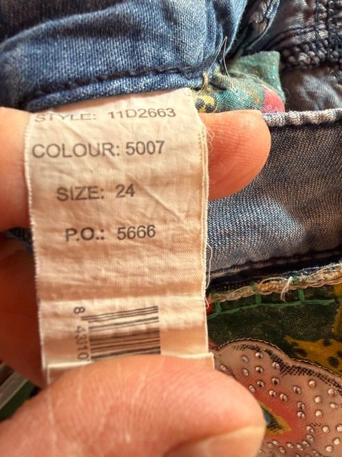 Desigual Hosen: Saroual Desigual collector – Gebraucht aus Enges von cordec 2