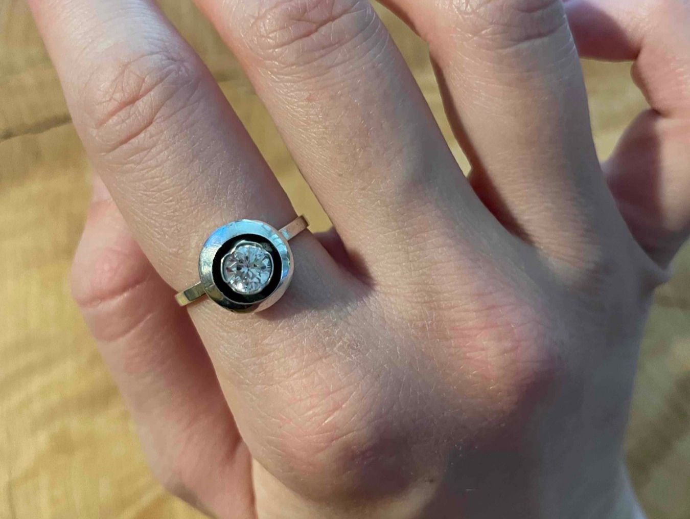 Anelli: NEU! Bague avec strass/ Ring mit eingearbeiteten Strassstein – Usato da Zürich venduto da AnnaSa 1