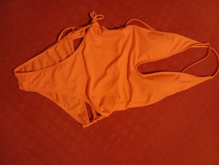 Damen Badeanzug orange mit Schnürung neuwertiger Zustand