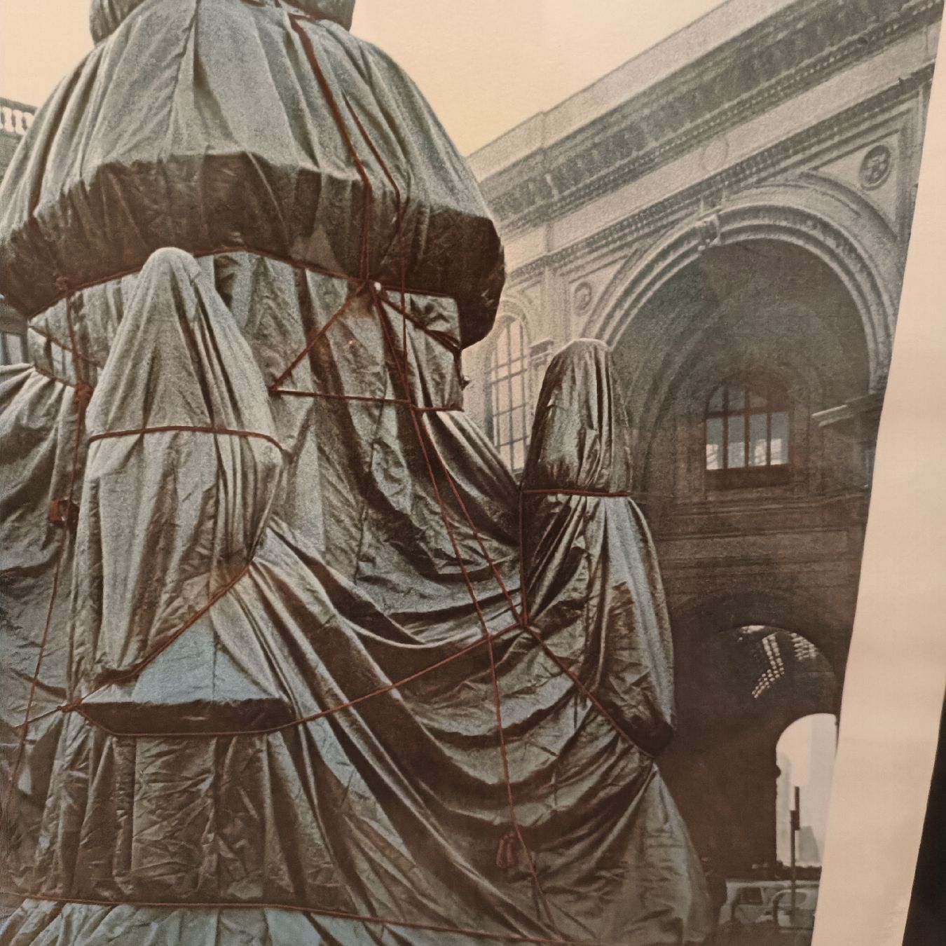 Dipinti: Christo - Wrapped Monument to Leonardo – Usato da Giubiasco venduto da giubi01 3