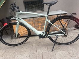 Specialized Turbo Vado SL 4. Velo