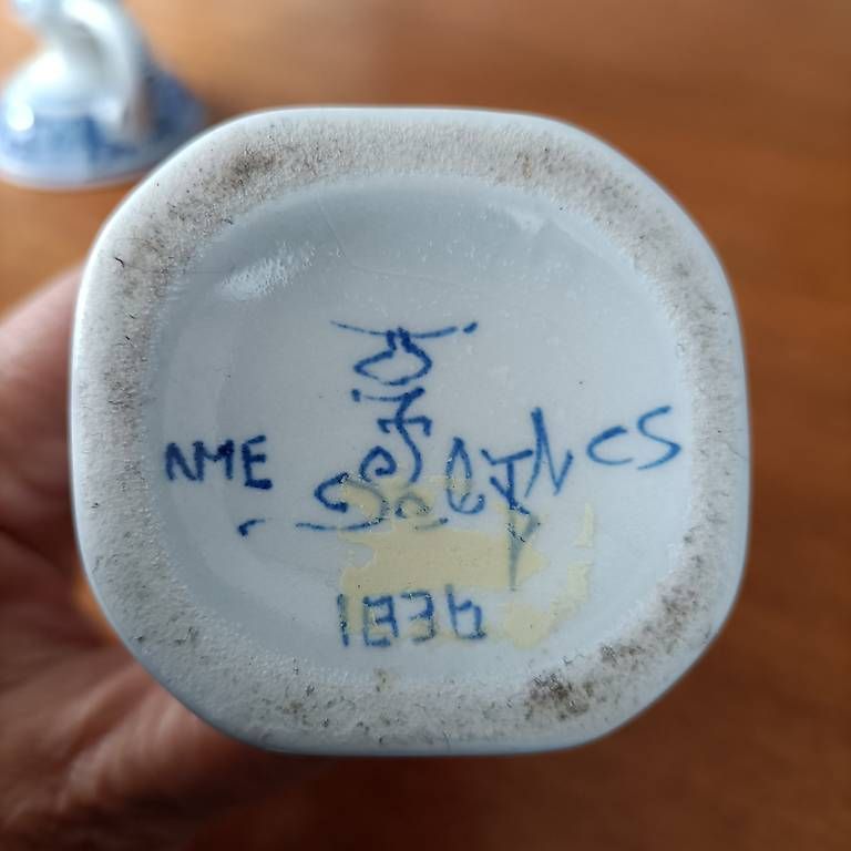 Vasi & Recipienti: Kleine Delfter Vase – Usato da Zug venduto da Sabina0 1