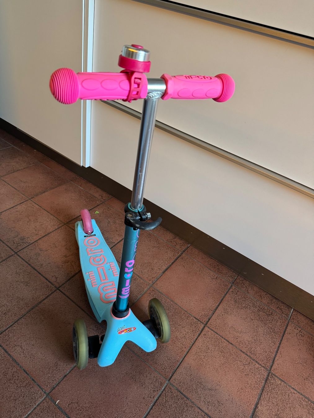 Micro Veicoli per bambini: Micro mini trottinette avec cloche:  40.- – Usato da Veyrier venduto da rod_8x28