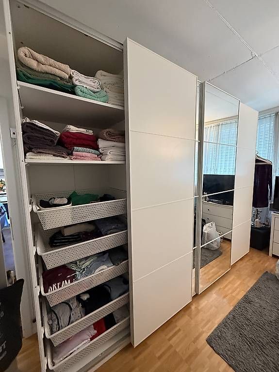 Armadi: IKEA PAX armoire penderie  – Usato da Genève venduto da pablofurrer 1