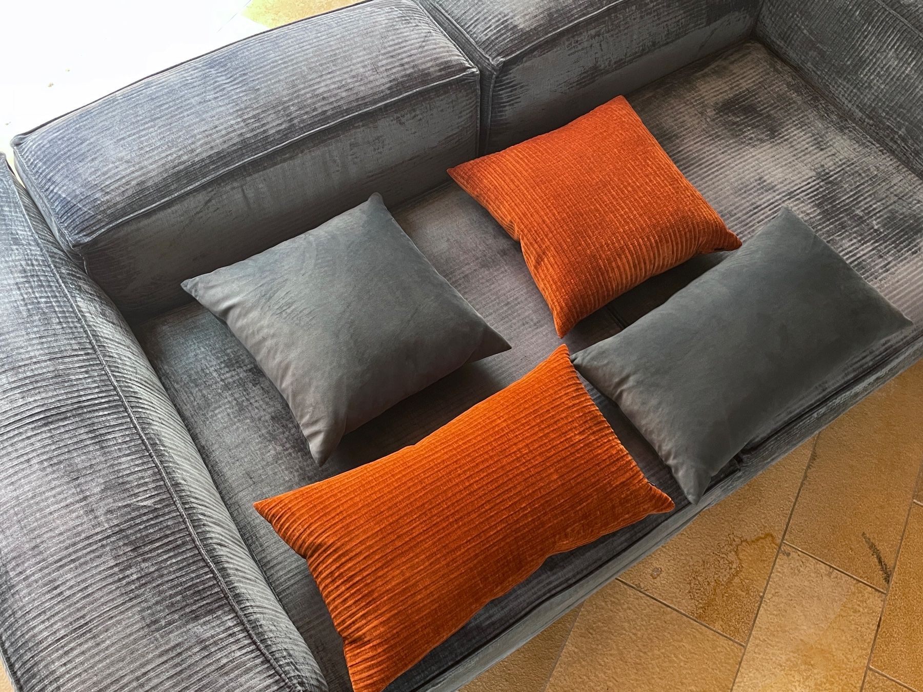 Bolia Sofas: Design Modulsofa BOLIA Blau Samt Cord, Zweiteilig – D'occasion à Neuhausen am Rheinfall par noelle0810 4