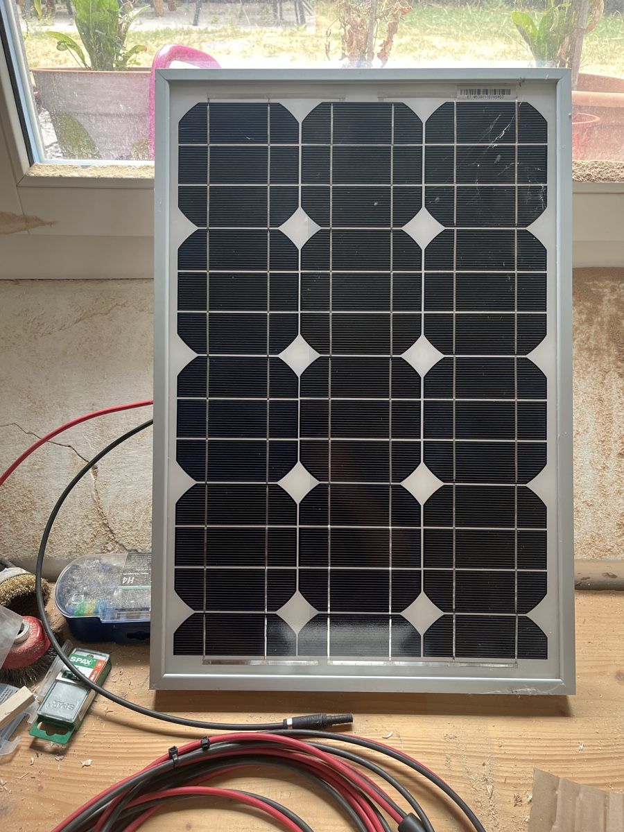 Dispositivi a energia solare: SolarBox.ch Solarstromanlage mit ET Solar Modul  – Usato da Biel/Bienne venduto da Soja_95 3