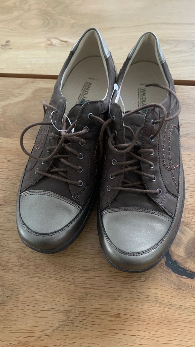 Scarpe da donna: NEUE Damenschuhe Waldläufer – Nuovo (secondo la descrizione) da Hochdorf venduto da suatvid 2