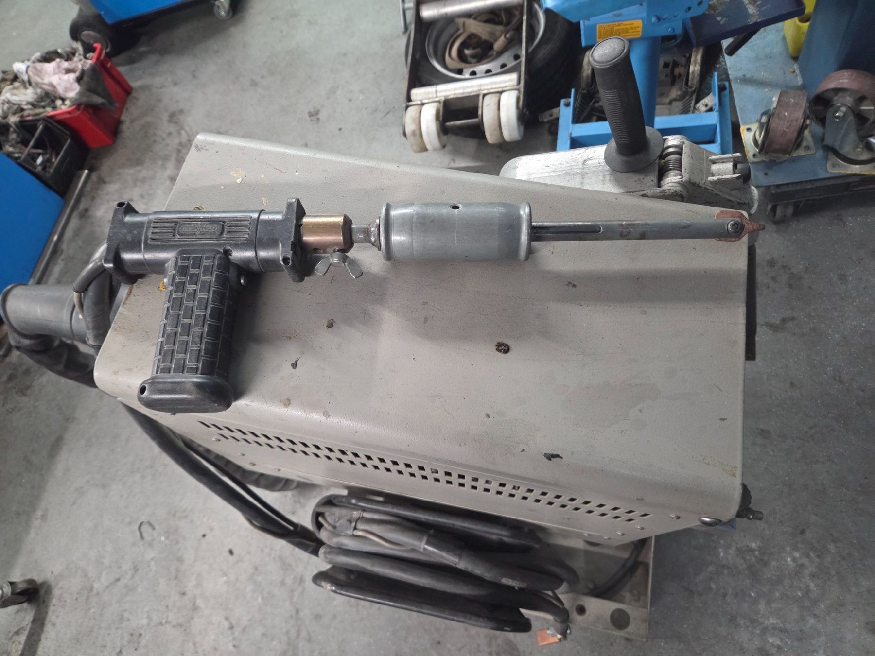 Löten & Schweissen: Elektron Multispot M83 Punktschweißgerät ab, d – Gebraucht aus Fischbach-Göslikon von 5620BremgartenAG 4
