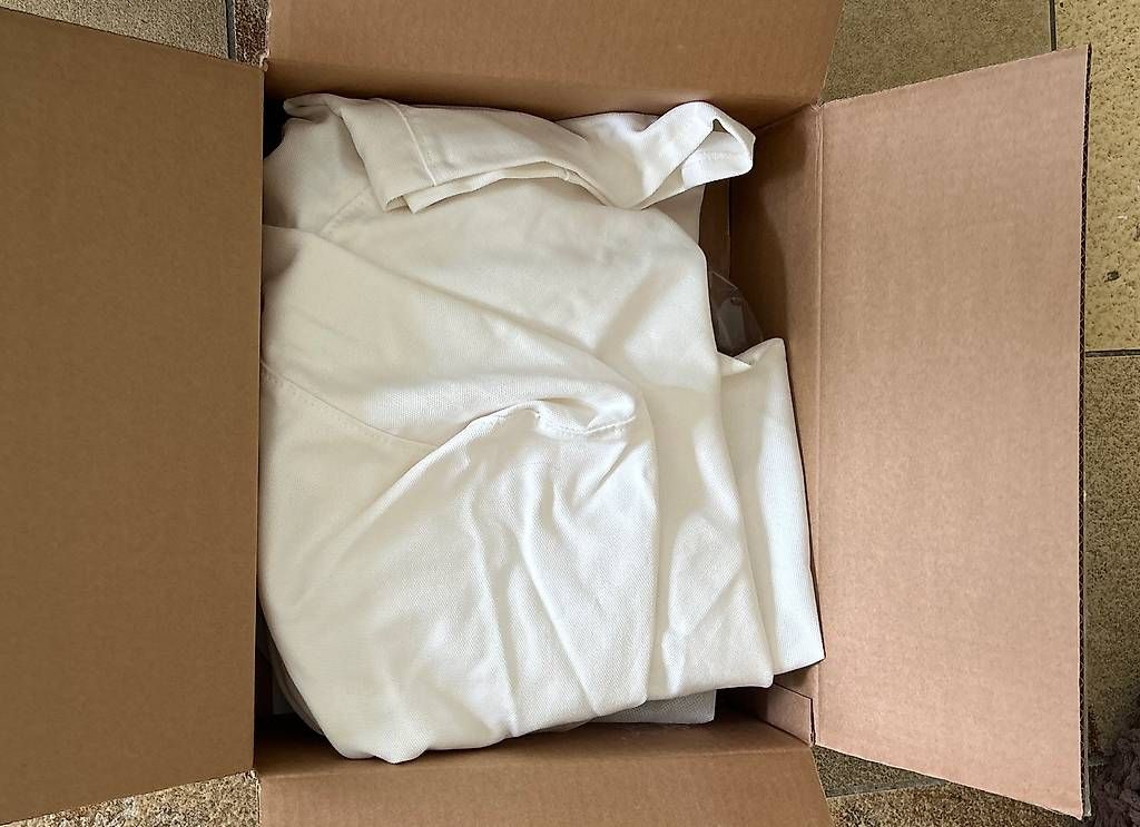Ikea Poltrone: Sessel in grün + extra Bezug in Weiss – Usato da Bachs venduto da jok_8p6r 1